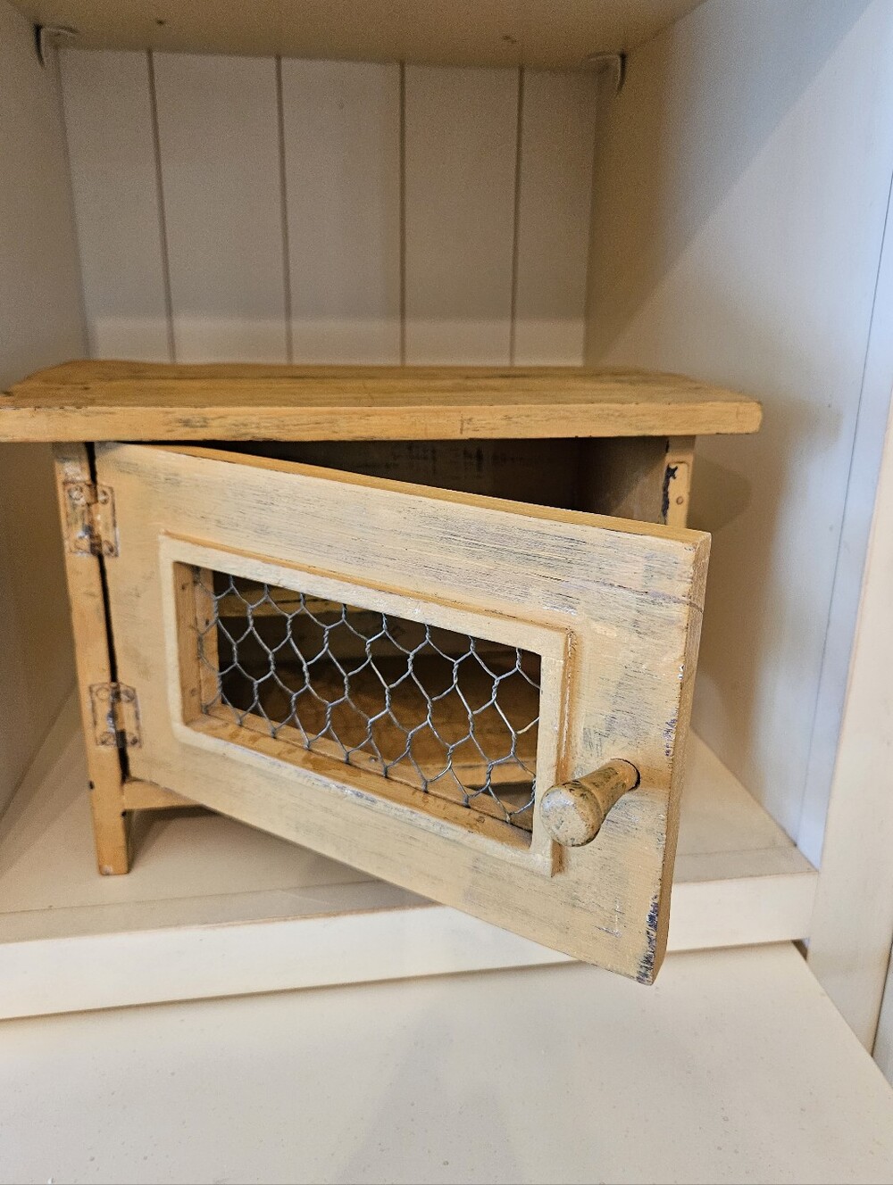 Deco Mini Cabinet (Country Chicken Coop)